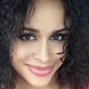 Meet Your Posher, Anna.